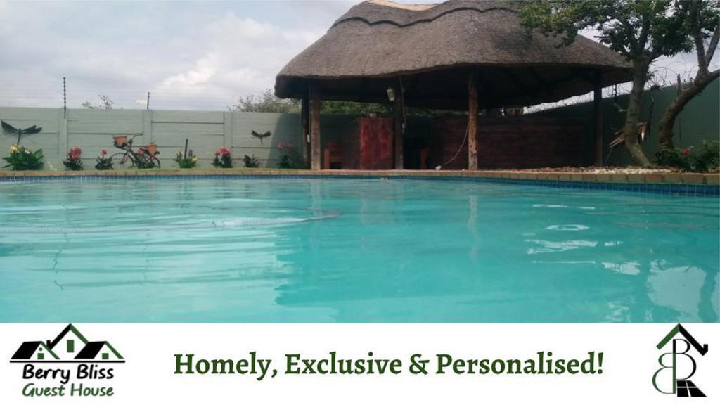 Berry Bliss Guest House Gaborone Exteriör bild