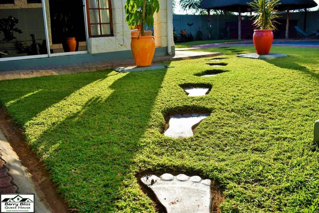 Berry Bliss Guest House Gaborone Exteriör bild