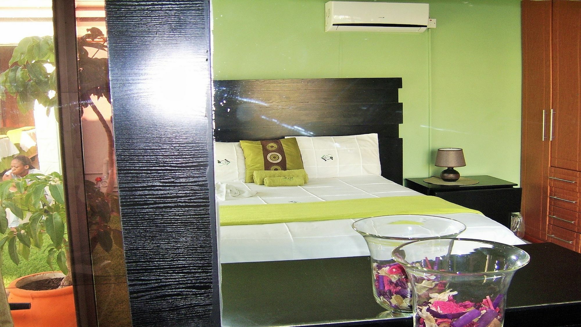 Berry Bliss Guest House Gaborone Exteriör bild